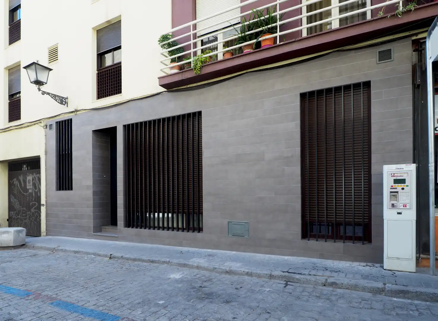 Exterior view of Flat for rent in Sevilla  with Air Conditioner, Furnished and Oven