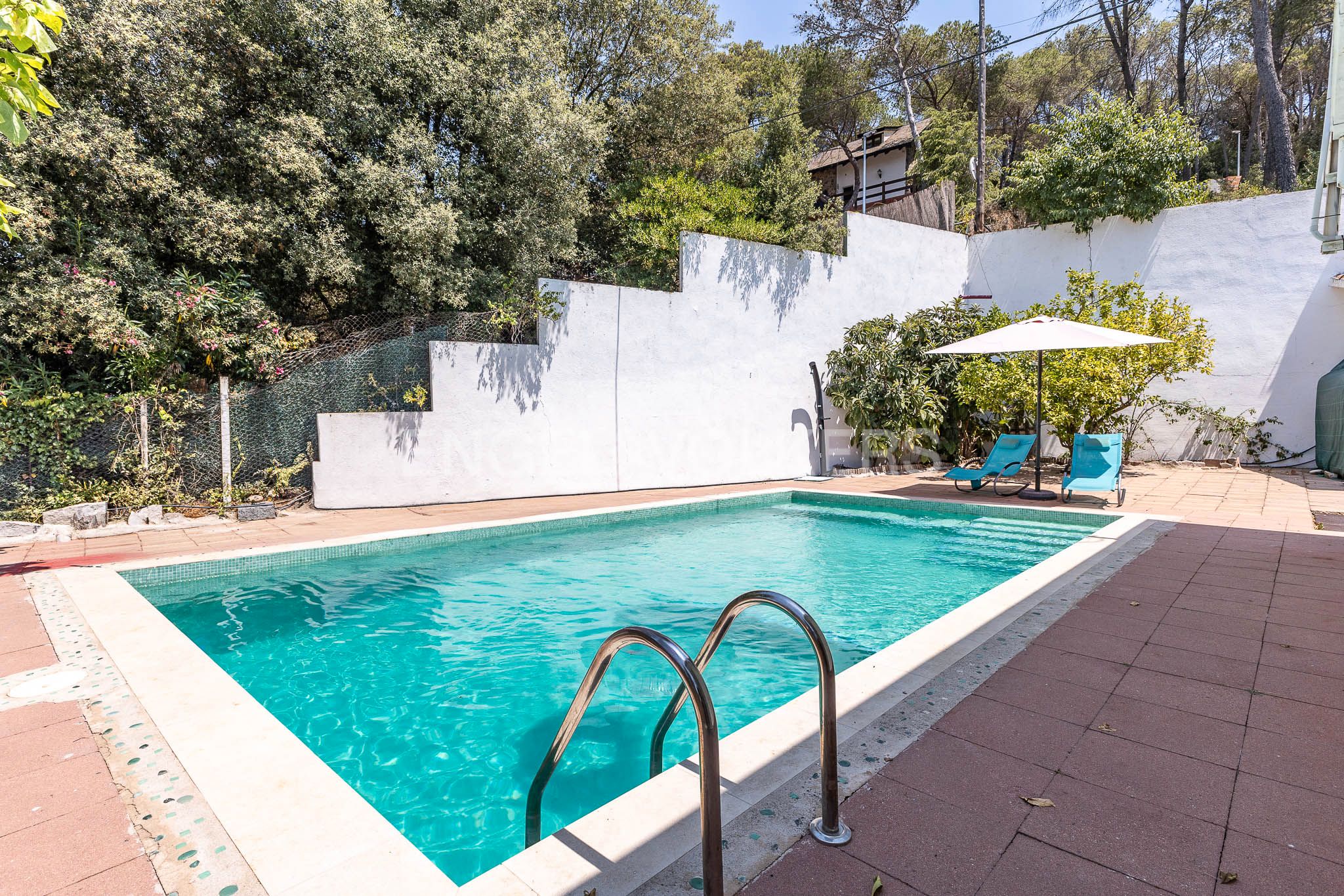 Piscina de Casa o xalet en venda en Vallromanes amb Aire condicionat, Calefacció i Jardí privat