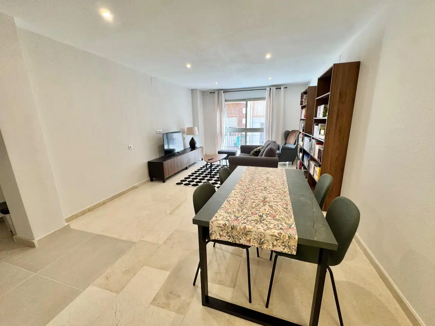 Sala d'estar de Pis en venda en Orihuela amb Aire condicionat i Moblat