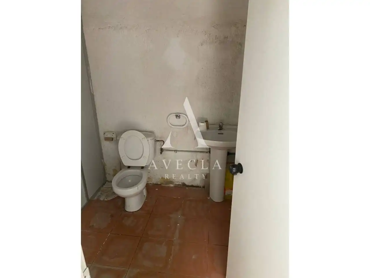 Badezimmer von Fabrikhallen zur Miete in Cerdanyola del Vallès