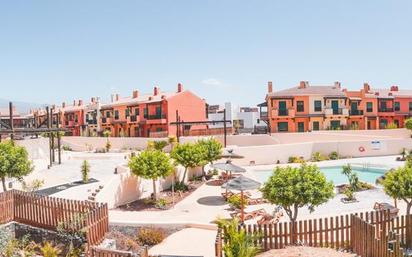 Casa adosada en venda a De Las Higueras, Golf del Sur - Amarilla Golf