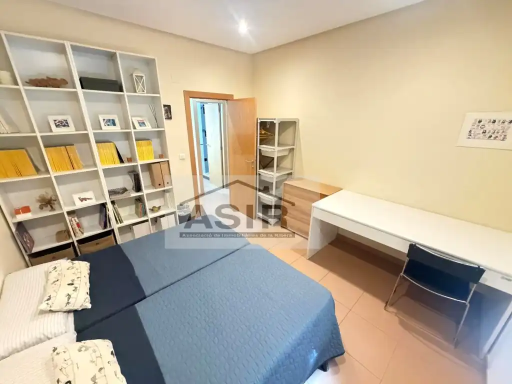 Bedroom of Flat for rent in Alzira