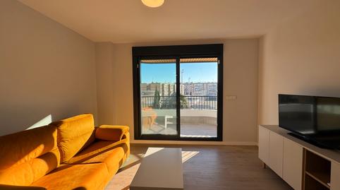 Foto 2 de Pis de lloguer a Avenida de Los Guindos, Los Guindos - Parque Mediterráneo - Santa Paula, Málaga Capital