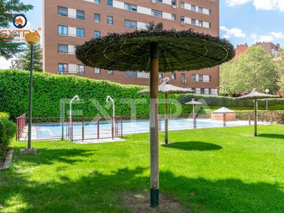 Flat for sale in Calle Golfo de Salónica, Apóstol Santiago, Hortaleza,  Madrid Capital