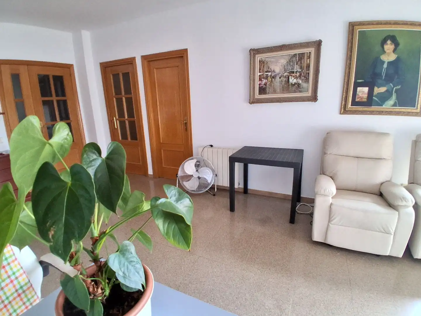 Sala de estar de Piso en venta en Figueres con Aire acondicionado, Piscina y Balcón