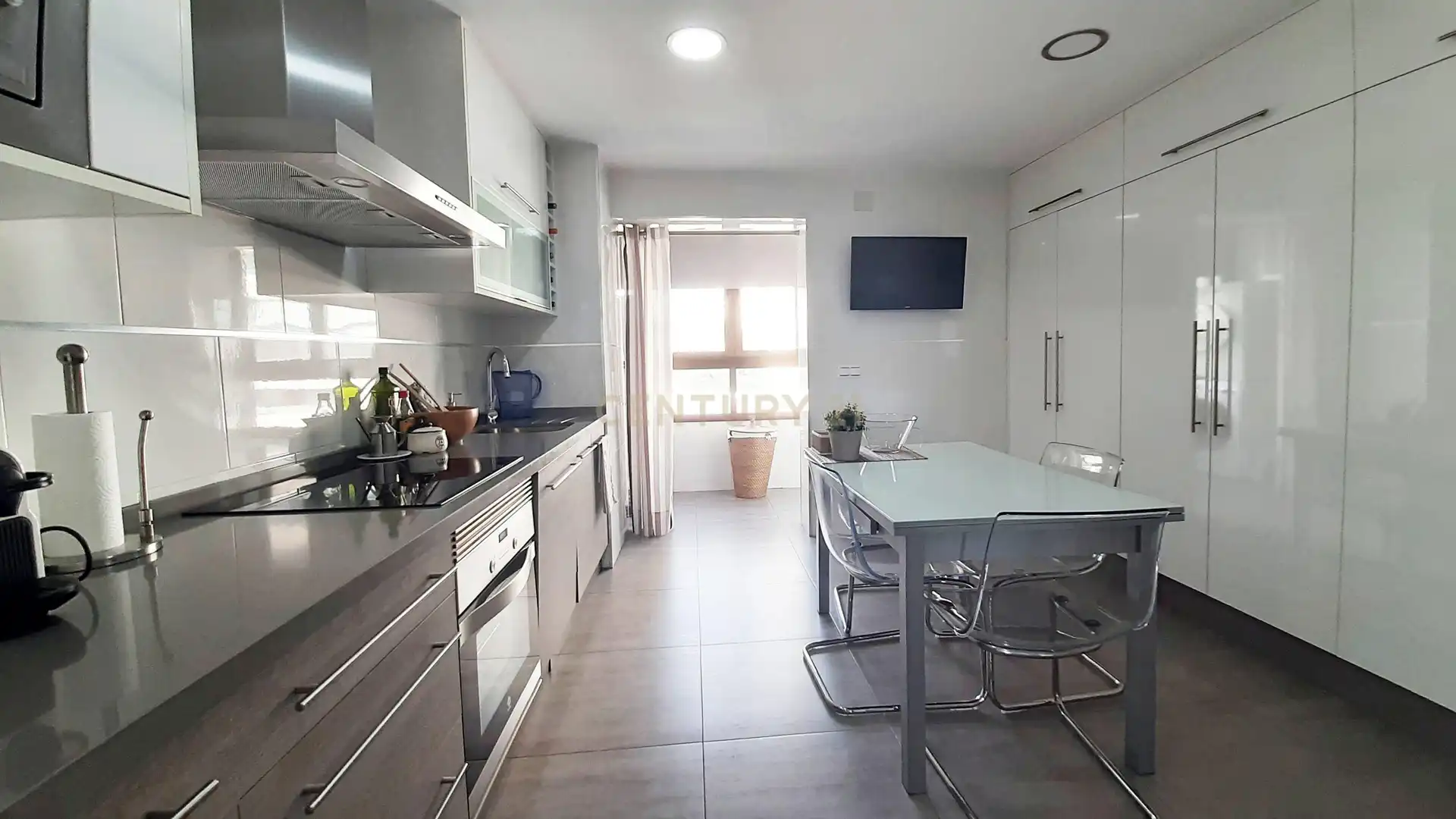 Kitchen of Flat for rent in Málaga  with Air Conditioner, Oven and Washing machine
