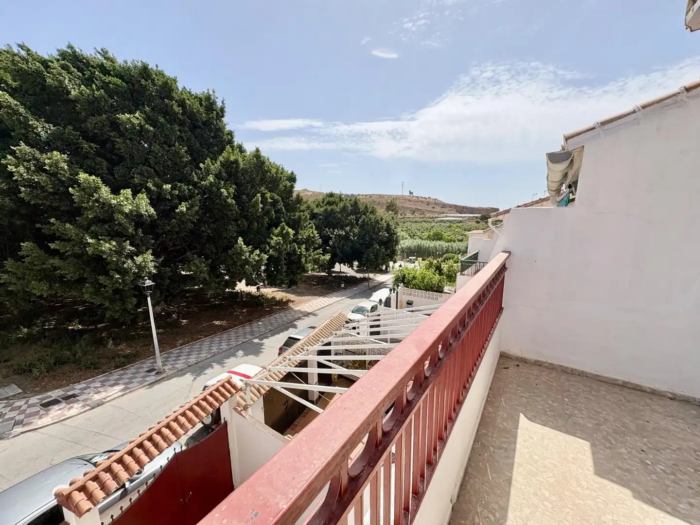 Vista exterior de Casa adosada en venda en Vélez-Málaga amb Terrassa