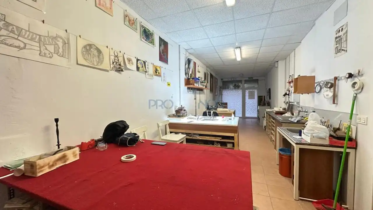 Local comercial en venda a Juan de Vega, imagen 5