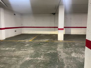 Einzelparkplatz zur Miete in Carrer Pere Gil 3