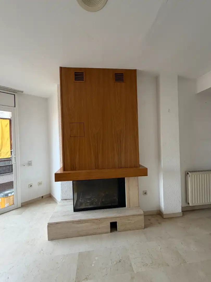 Sala d'estar de Àtic en venda en Girona amb Aire condicionat, Calefacció i Parquet