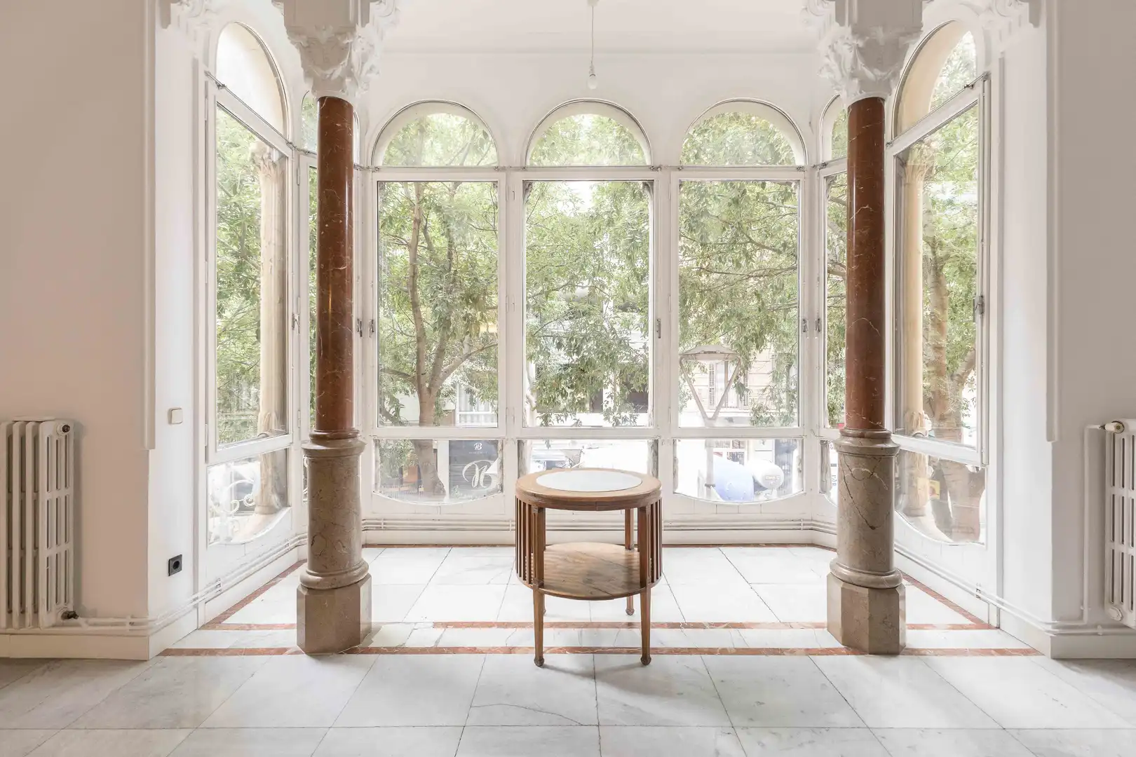Büro zum Verkauf in Barcelona mit Klimaanlage und Terrasse