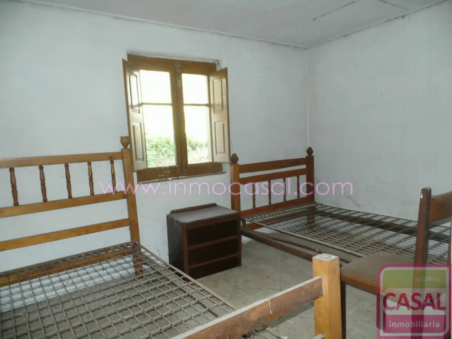 Bedroom of Houses for sale in Candamo  with Storage room