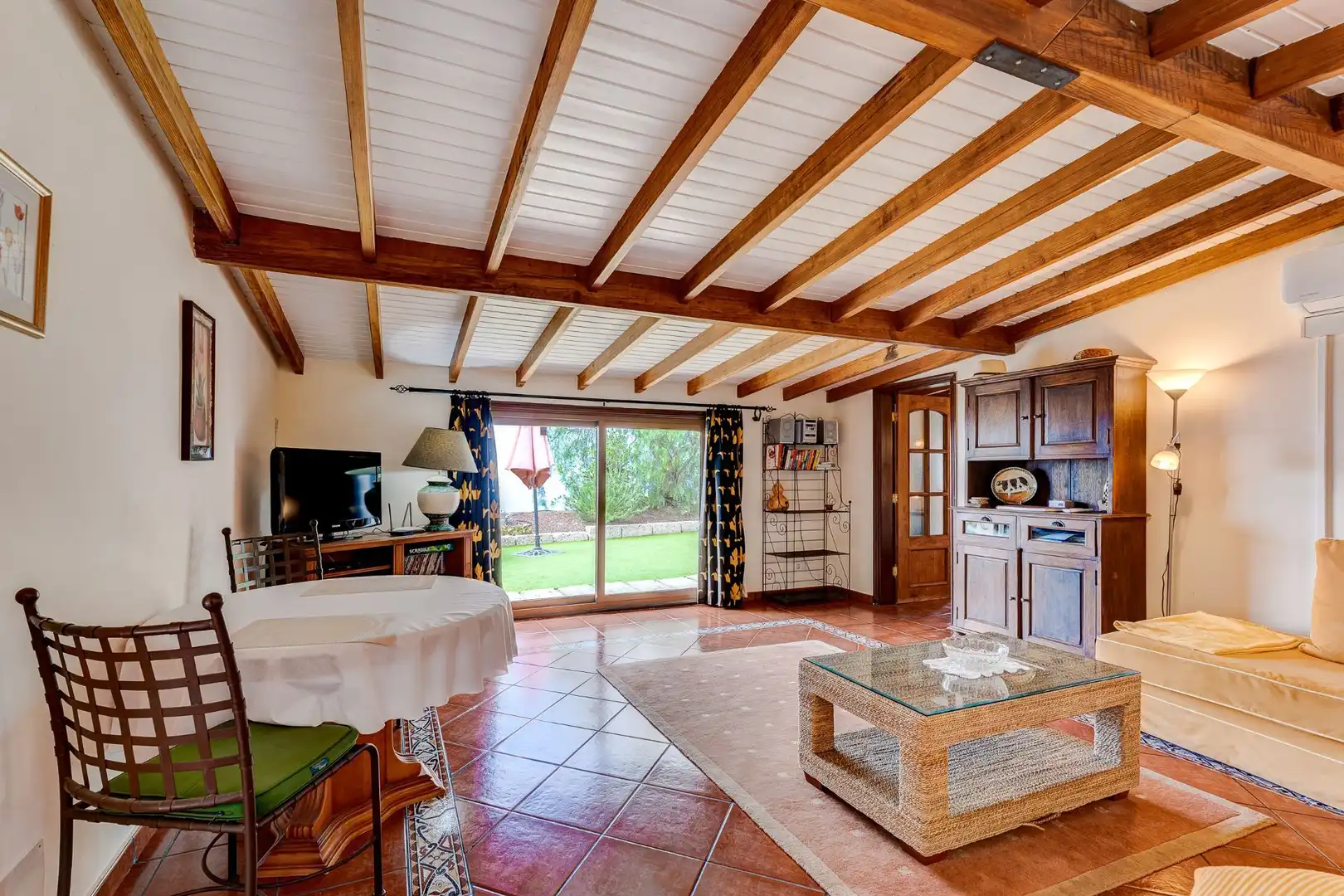 Sala de estar de Casa o chalet en venta en Adeje con Jardín privado, Terraza y Trastero