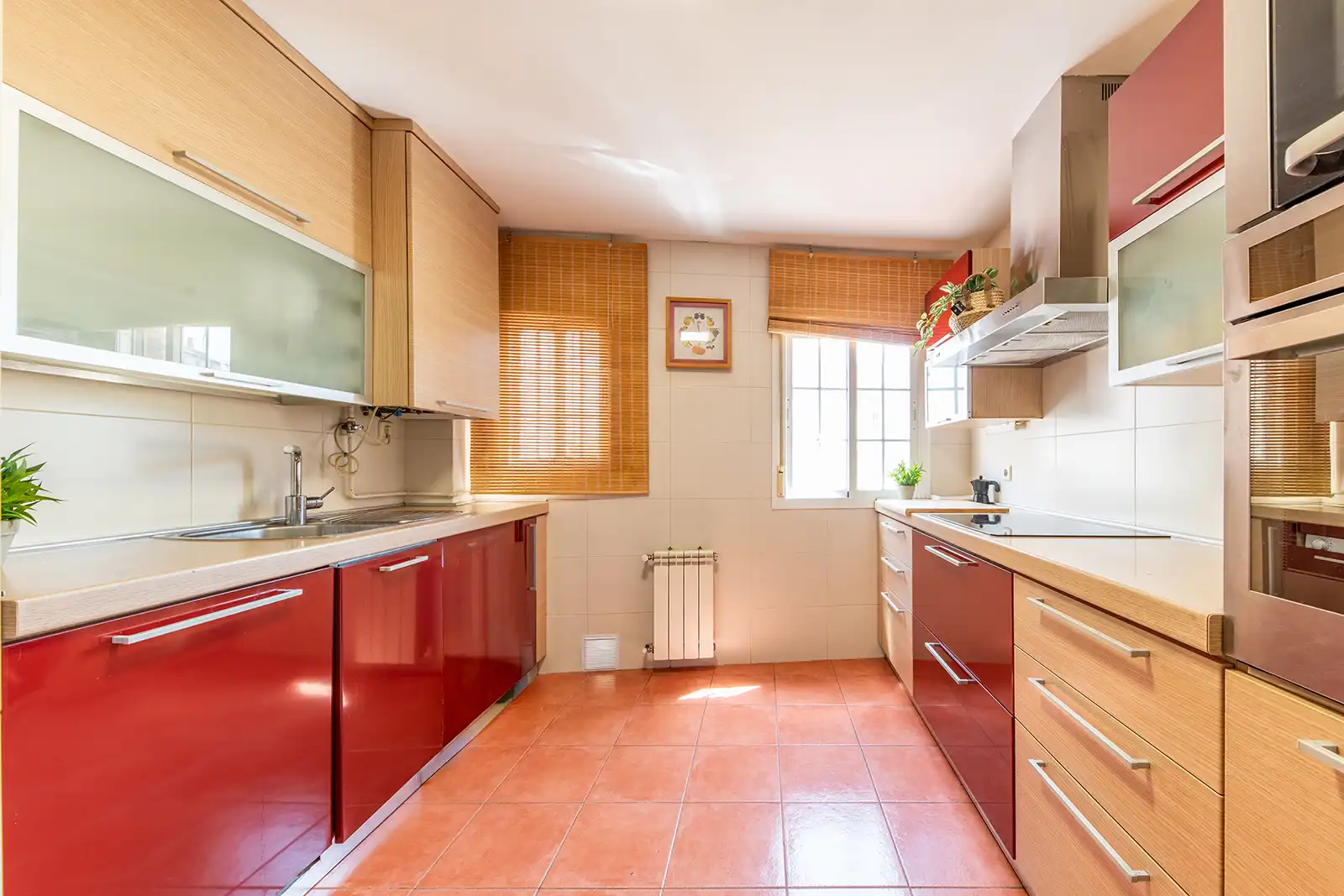 Cuina de Pis en venda en Madrid amb Aire condicionat, Calefacció i Terrassa