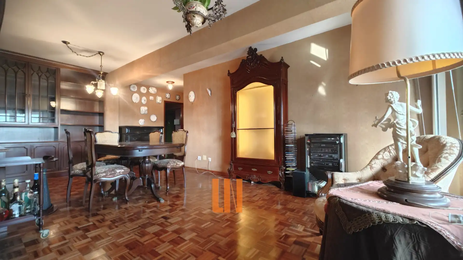 Comedor de Piso en venta en A Coruña Capital  con Calefacción, Balcón y Internet