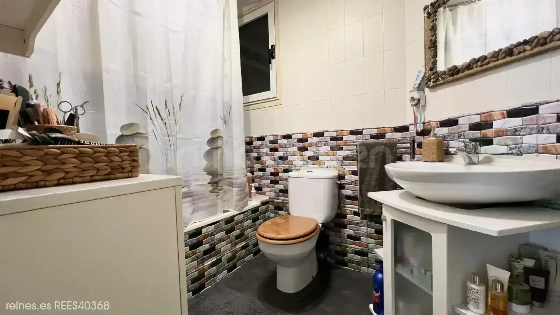 Baño de Piso en venta en San Martín del Rey Aurelio