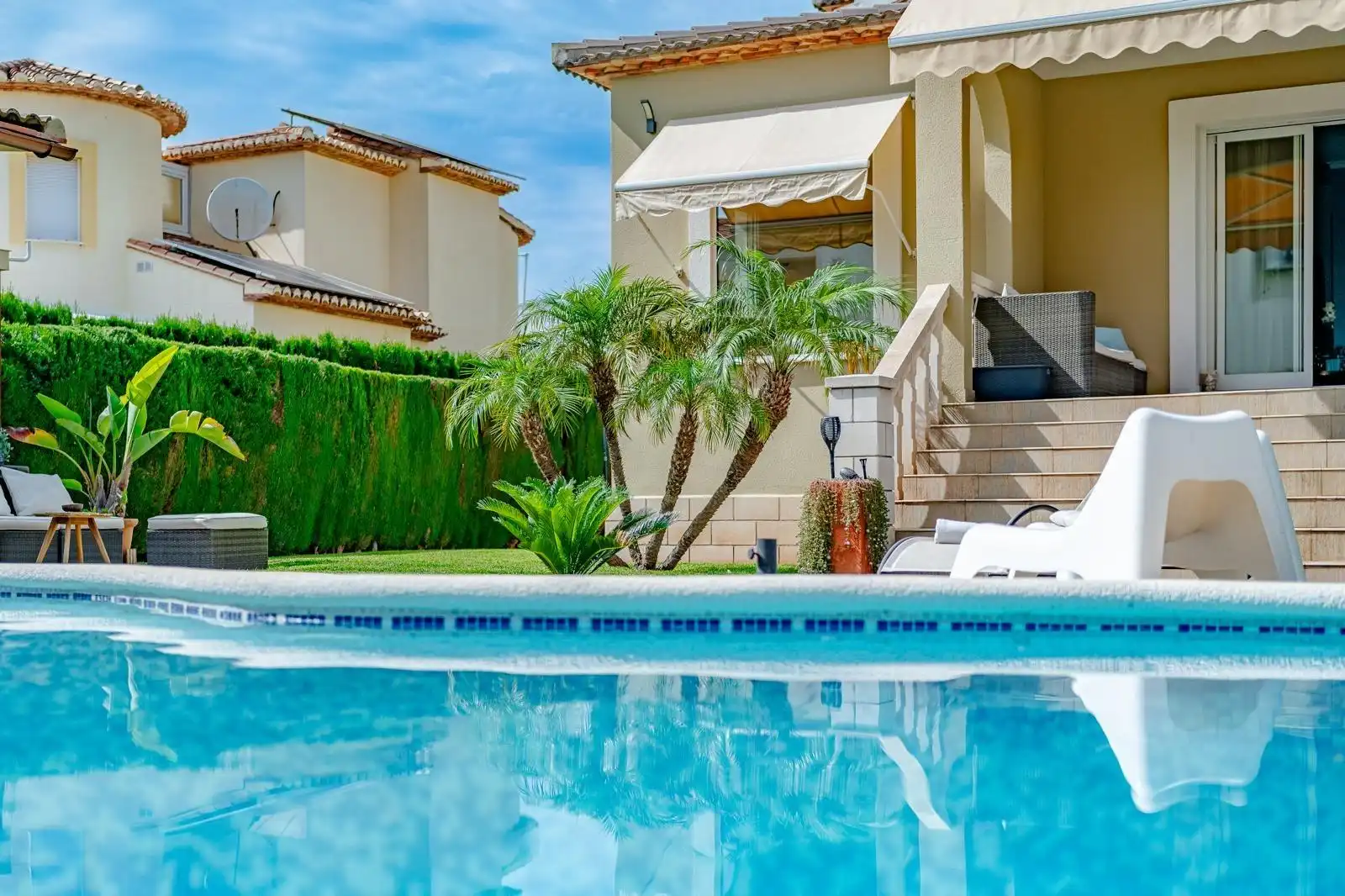 Casa o chalet de alquiler en Les Bovetes - La Felicidad