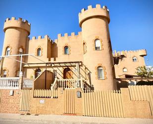 Vista exterior de Casa adosada en venda en Pulianas amb Aire condicionat, Calefacció i Jardí privat