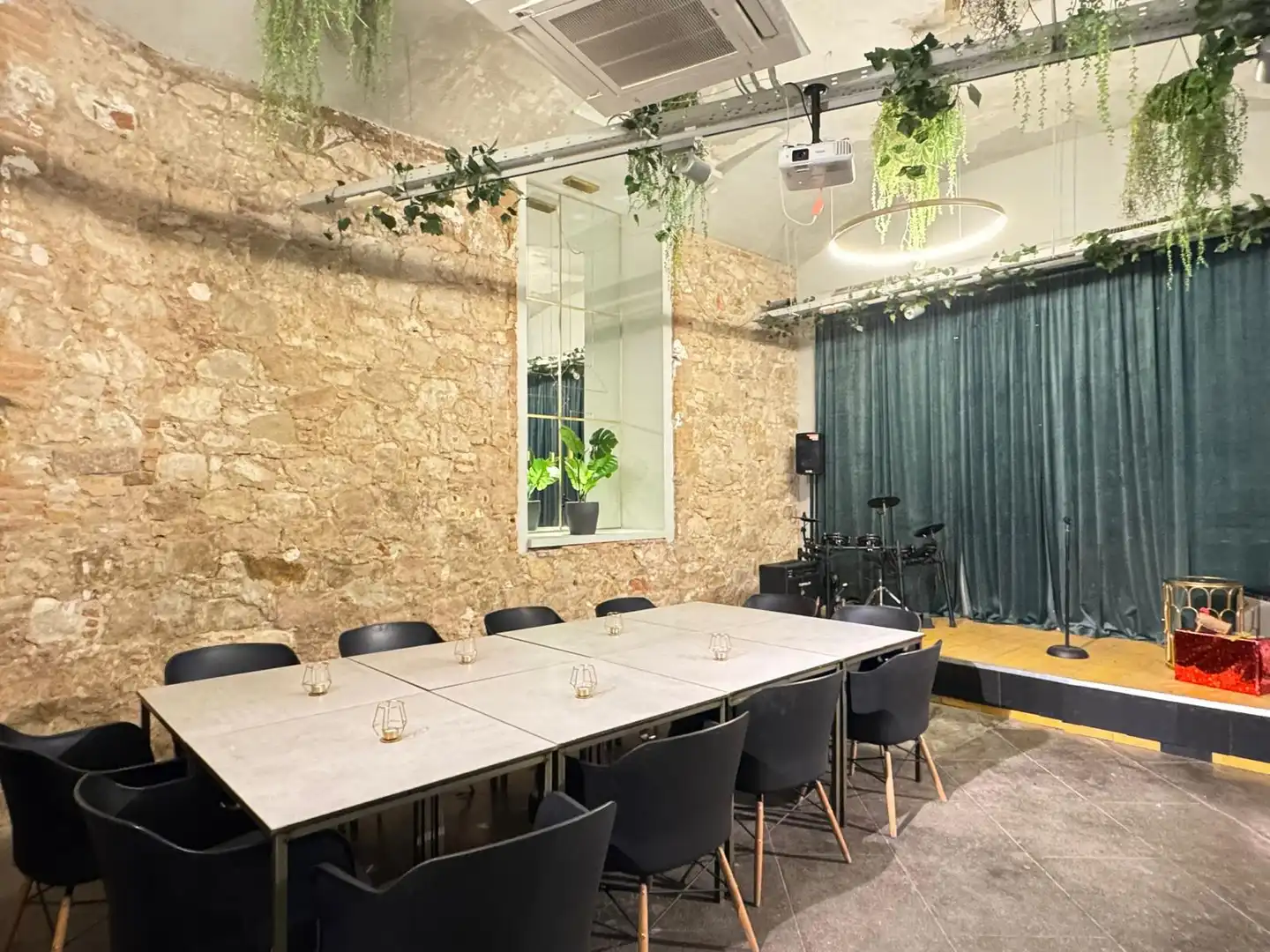 Comedor de Local en traspaso en Barcelona con Aire acondicionado, Calefacción y Terraza