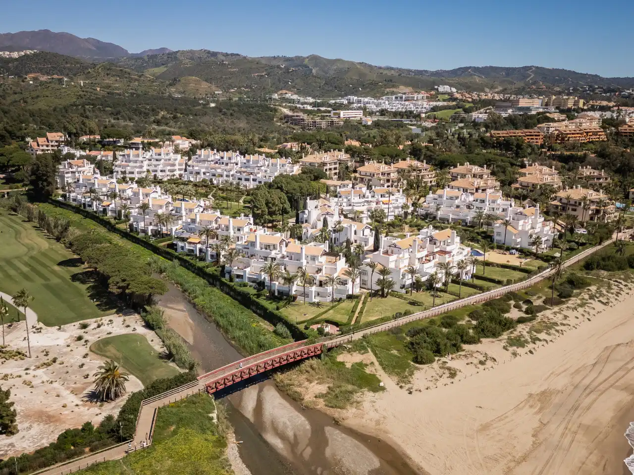 Vista exterior de Piso en venta en Marbella con Aire acondicionado, Calefacción y Terraza