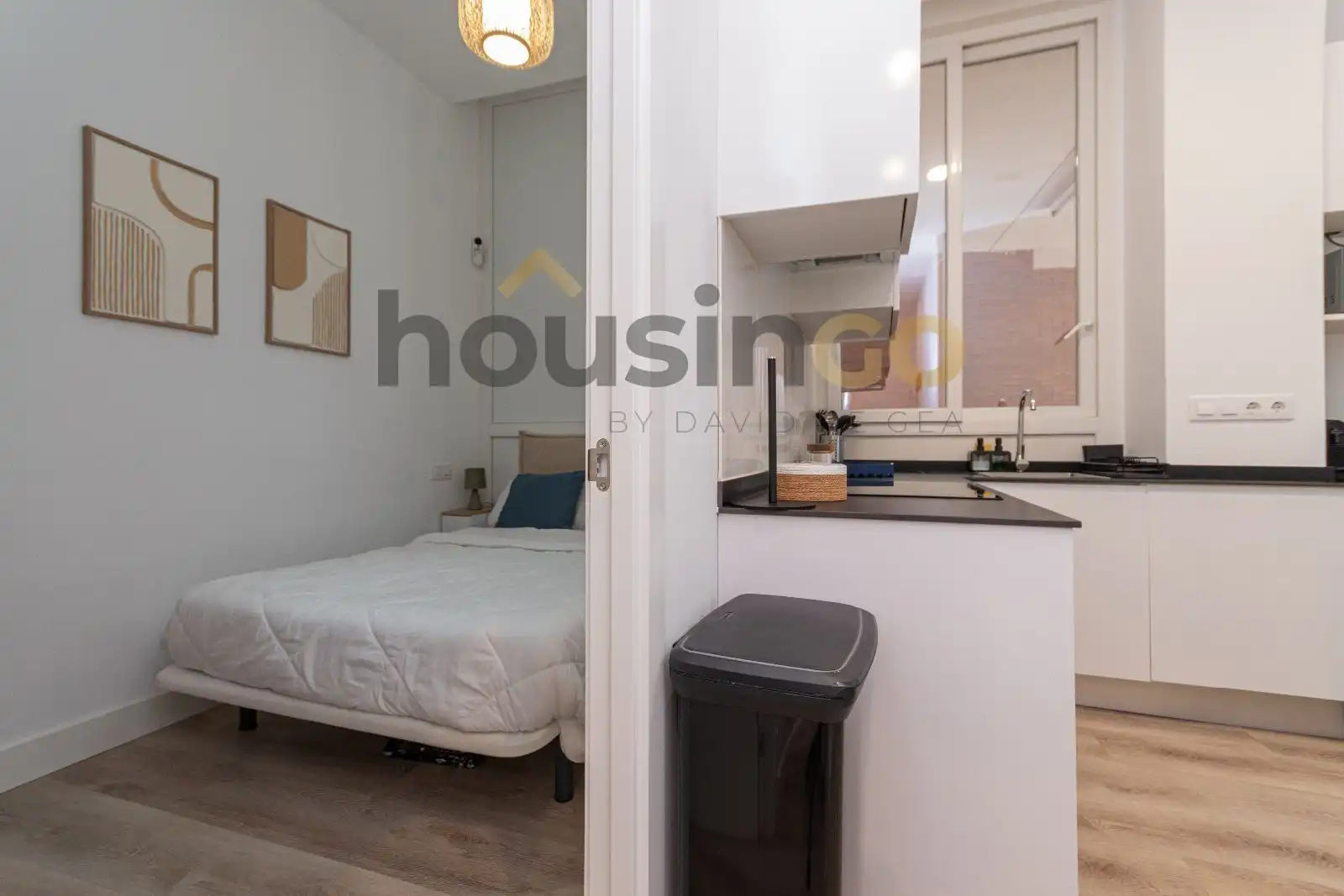 Bedroom of Flat for rent in Madrid  with Air Conditioner, Heating and Furnished