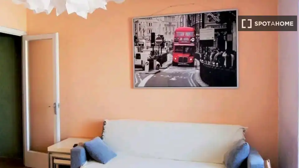 Habitación en Almeda - El Corte Inglés