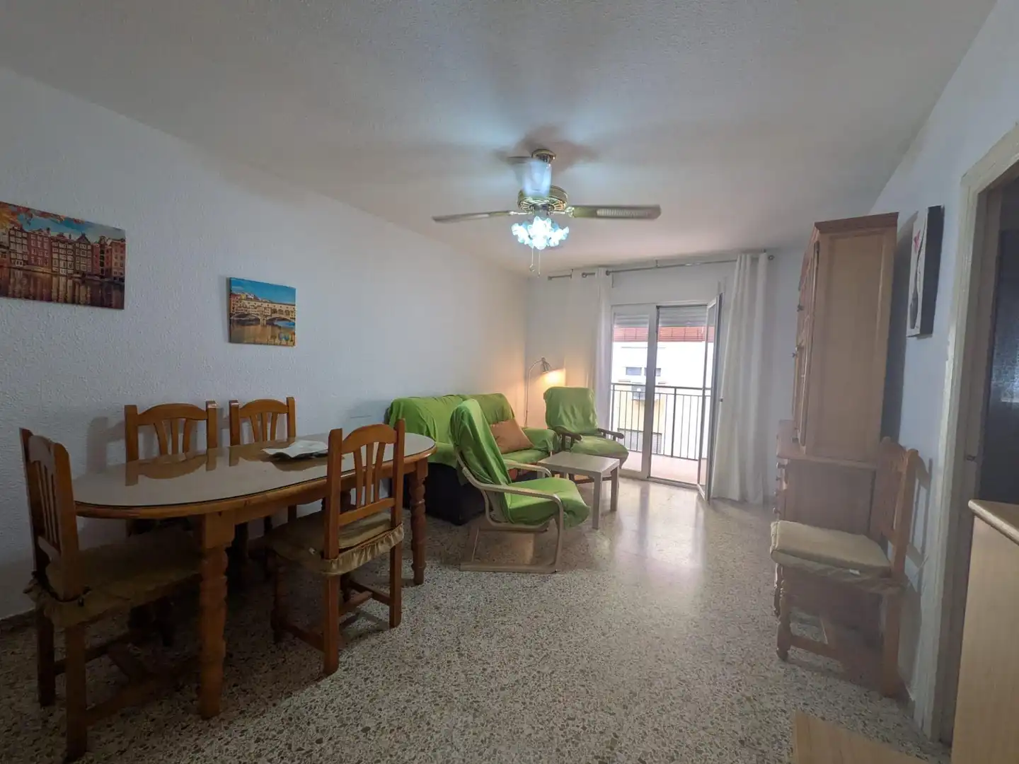 Wohnzimmer von Wohnung zur Miete in Almería mit Möbliert
