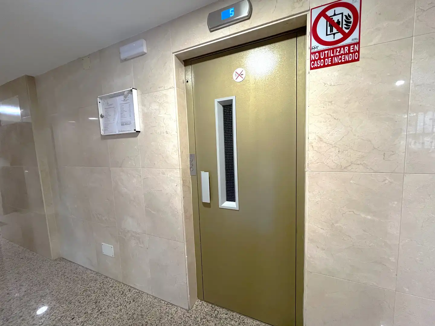 Flat for sale in Calle de Valle Inclán, Las Águilas