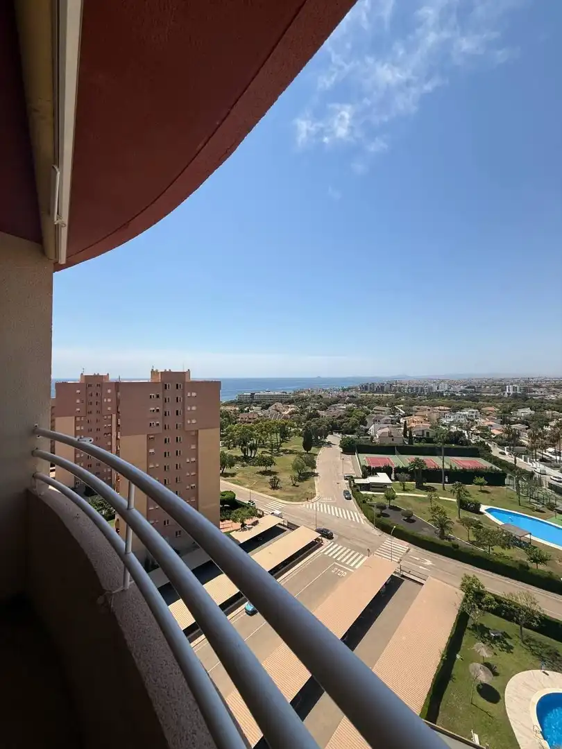Vista exterior de Apartament en venda en Orihuela amb Terrassa i Piscina comunitària