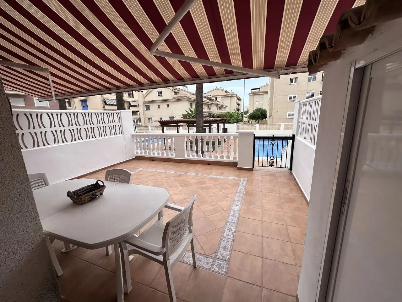 Planta baixa de lloguer a Canet d'En Berenguer
