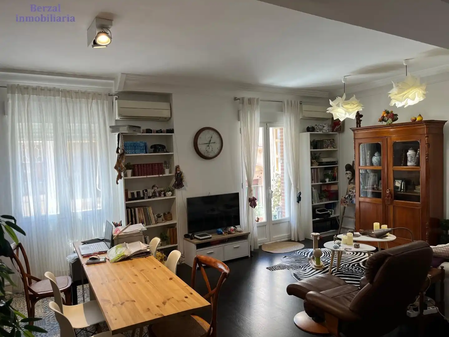 Living room of Flat for sale in  Logroño  with Air Conditioner, Heating and Terrace