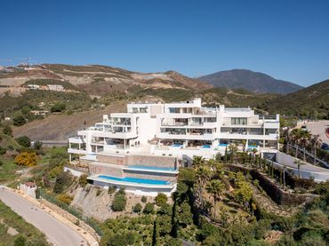 Piso con piscina en venta en Marbella - Marbella,Nueva Andalucia,Avenida del Prado