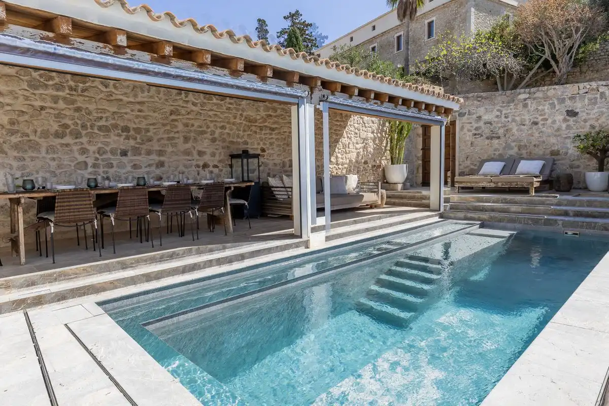 Piscina de Casa adosada en venda en Eivissa amb Aire condicionat, Calefacció i Traster