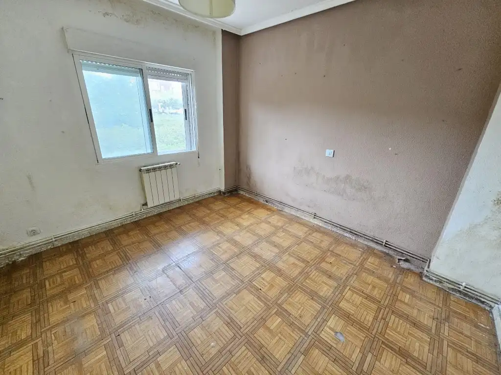 Bedroom of Flat for sale in Castrillón