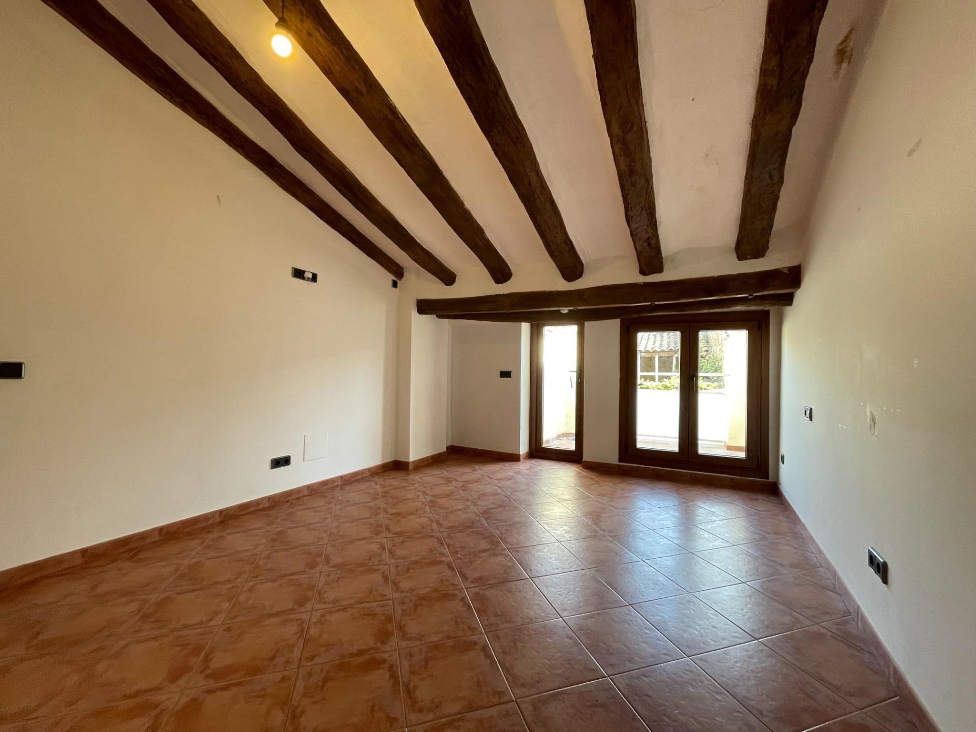 Sala d'estar de Casa o xalet en venda en La Torre de Claramunt amb Terrassa i Balcó