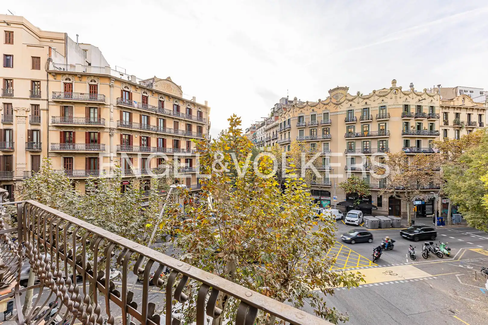Vista exterior de Pis en venda en Barcelona amb Aire condicionat, Calefacció i Parquet