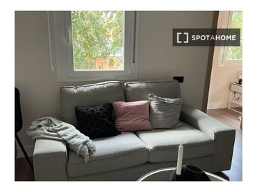 Wohnung mit Balkon zur Miete in Ciudad Lineal