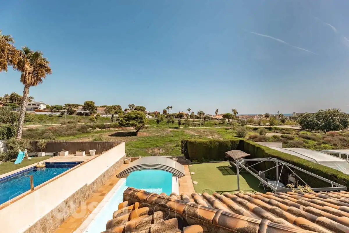 Jardín de Casa o chalet en venta en Calafell con Aire acondicionado, Calefacción y Jardín privado