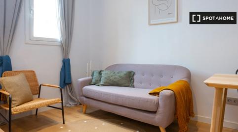 Foto 3 de Piso de alquiler en El Raval, Barcelona