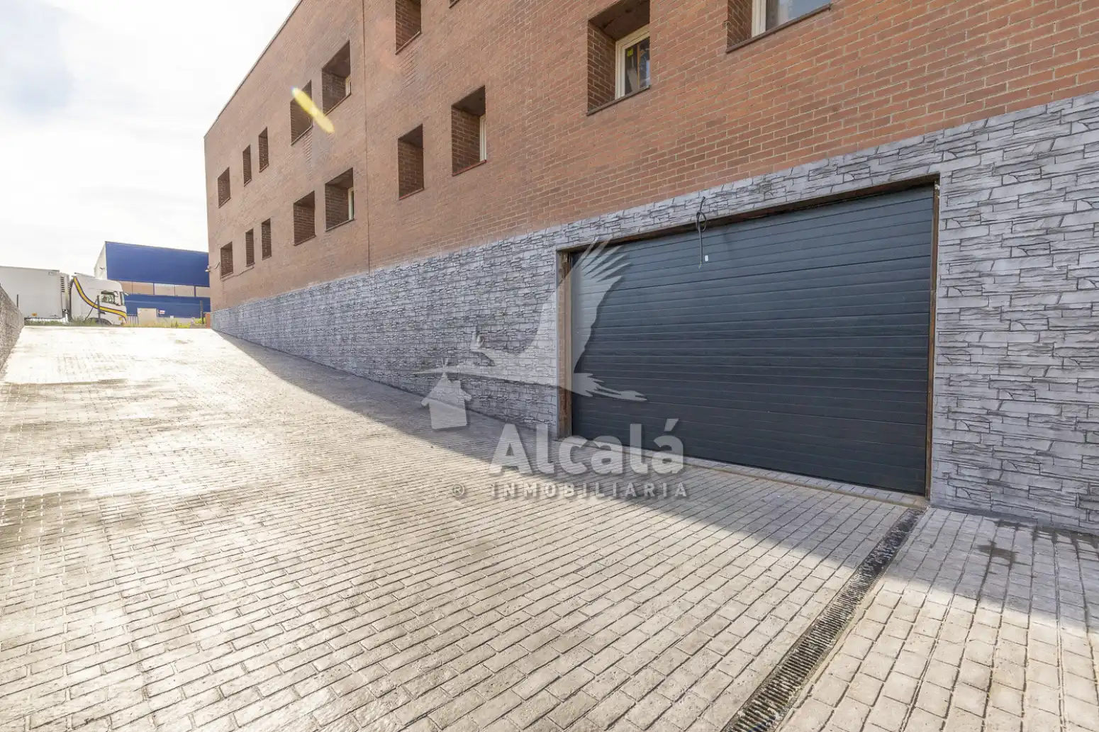 Parking de Nave industrial en venta en Alcalá de Henares