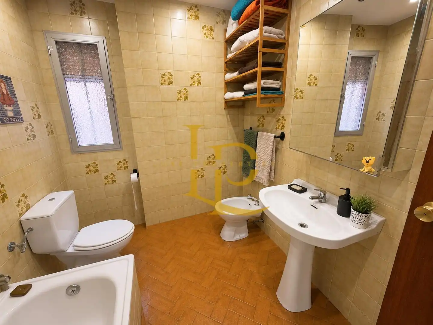 Baño de Piso en venta en Trijueque con Calefacción, Horno y Balcón