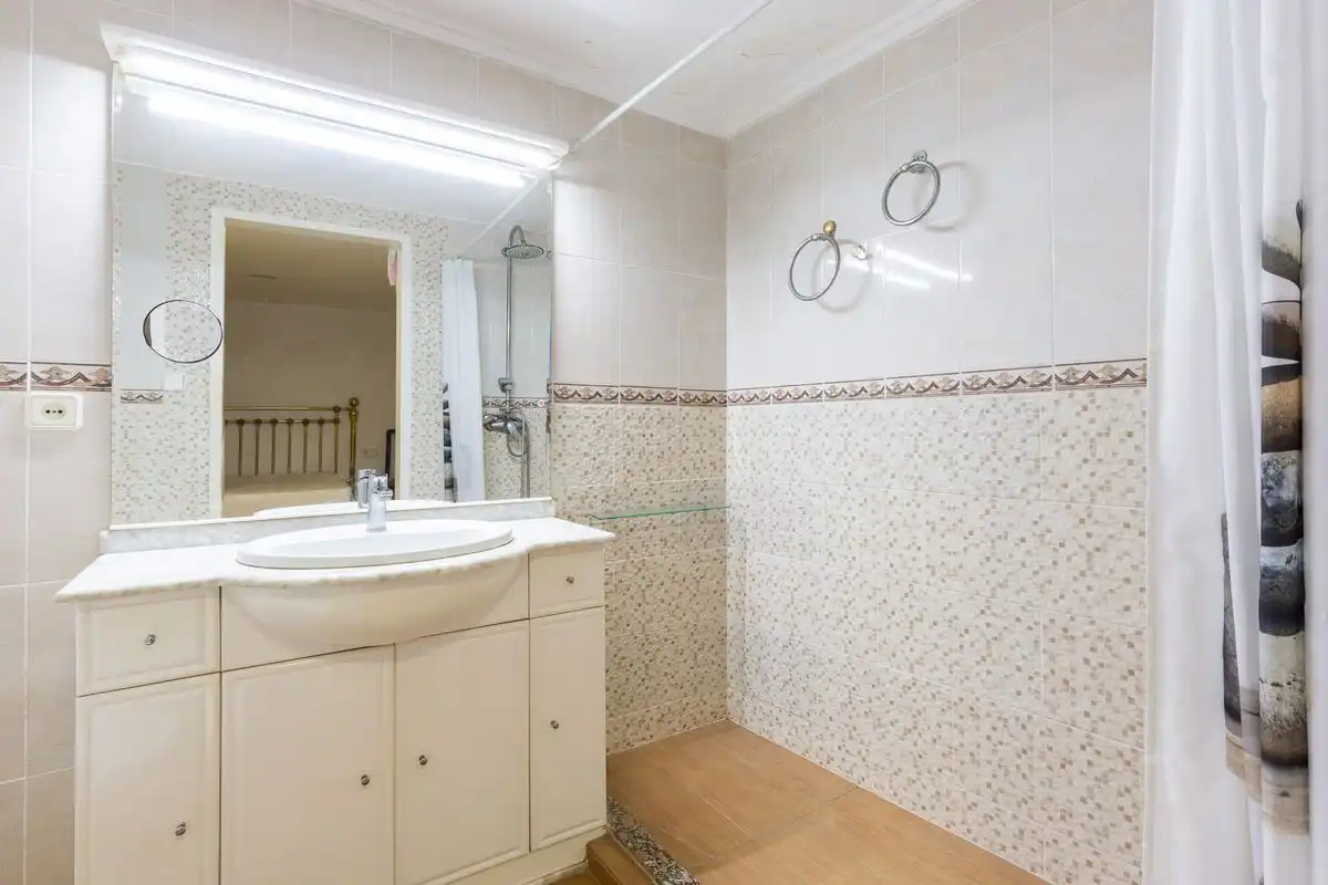 Bathroom of Houses for sale in Massamagrell  with Heating, Terrace and Storage room