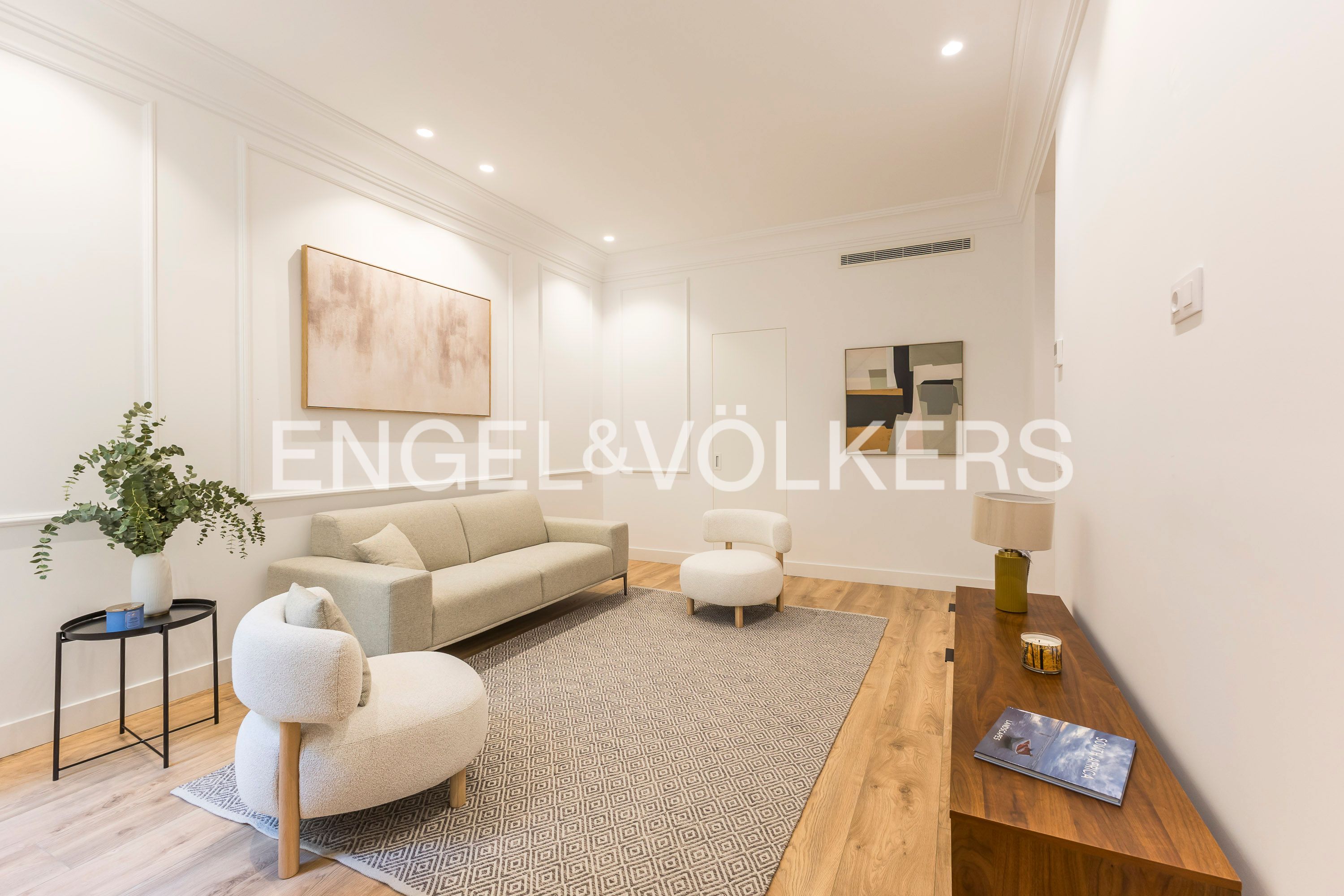 Sala d'estar de Pis de lloguer en  Madrid Capital amb Aire condicionat, Calefacció i Parquet