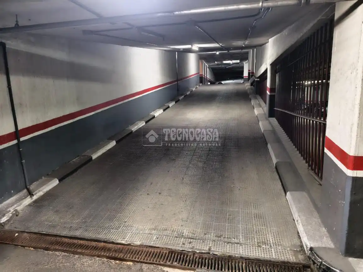 Parking de Piso en venta en Alcorcón con Terraza