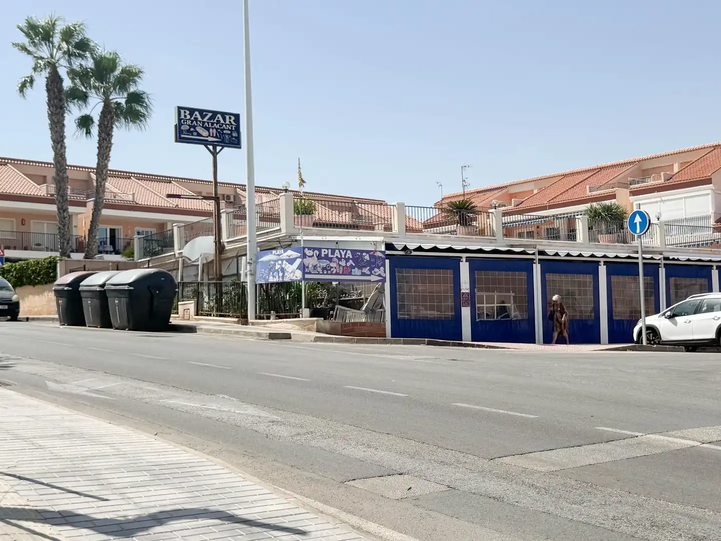 Außenansicht von Haus oder Chalet zur Miete in Santa Pola mit Klimaanlage, Heizung und Privatgarten