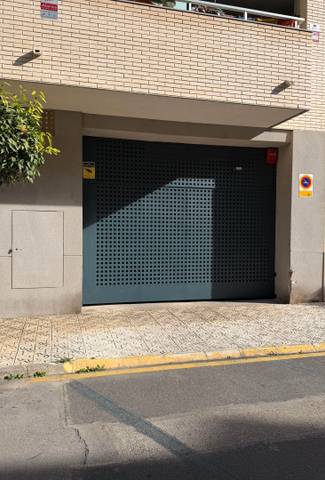 Garaje en Alquiler en Carrer del Mestre Roca, 13 en Llandels