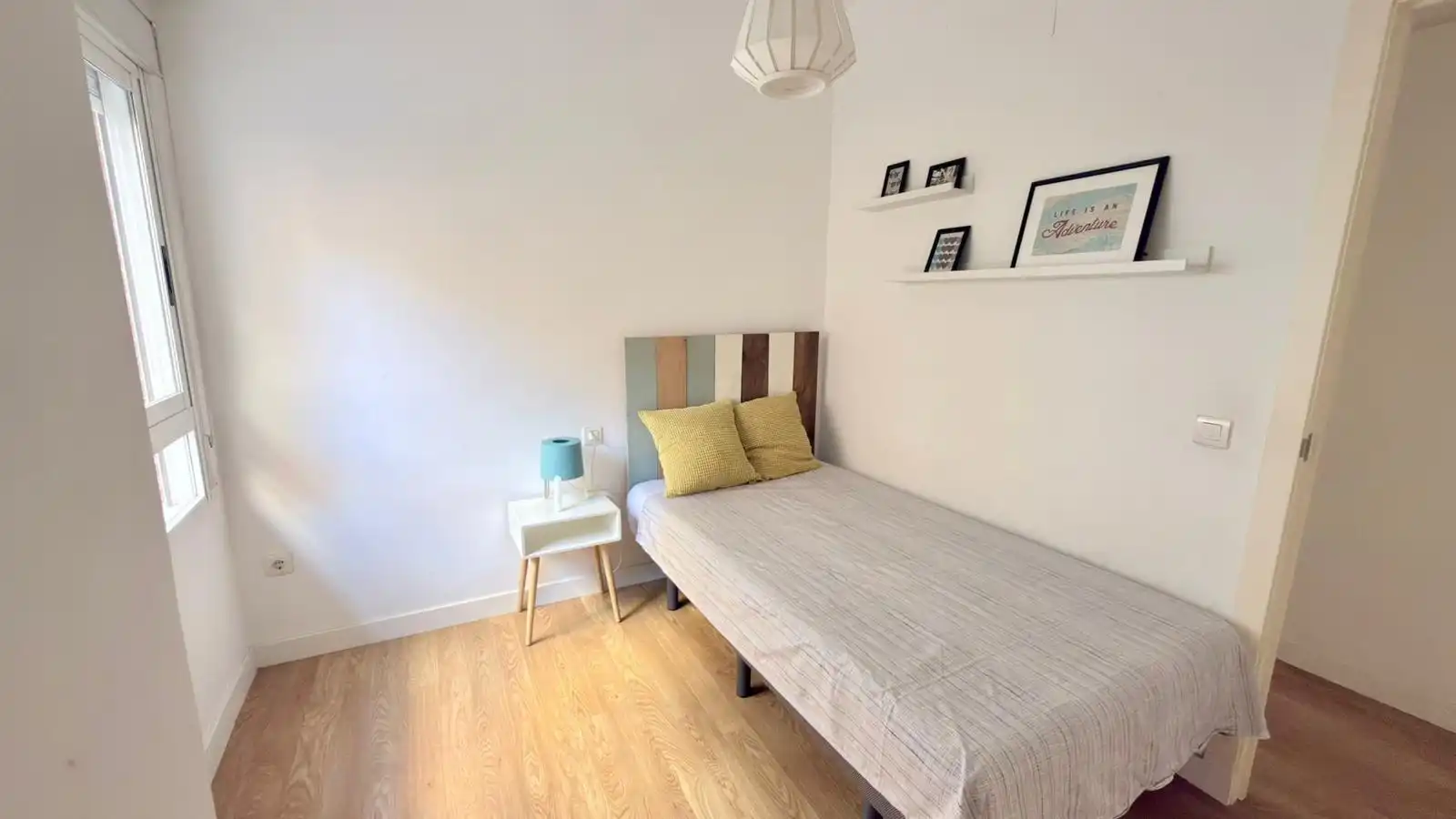 Dormitori de Apartament en venda en Murcia amb Aire condicionat, Terrassa i Moblat