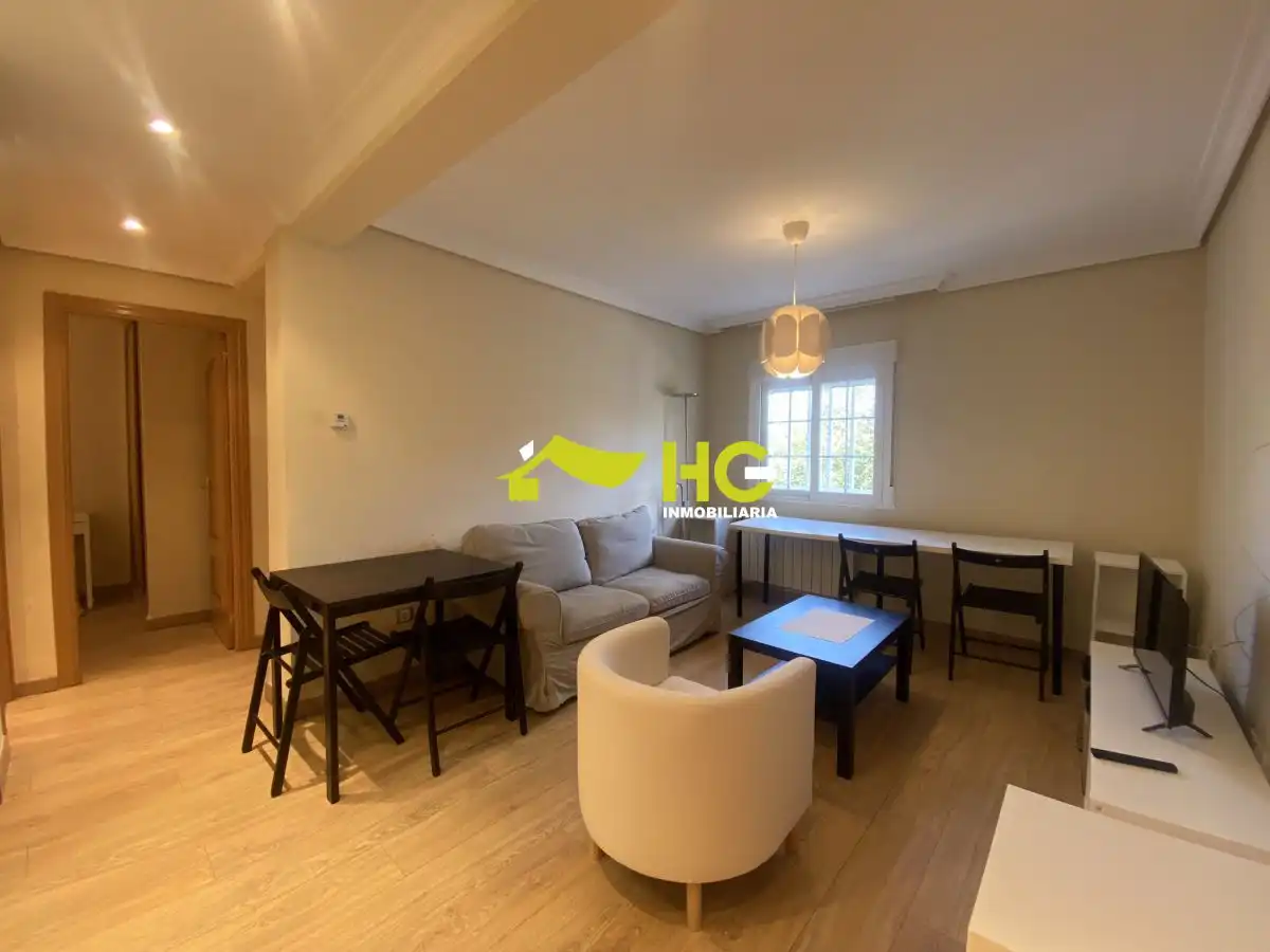 Sala d'estar de Pis de lloguer en Villaviciosa de Odón amb Calefacció i Moblat