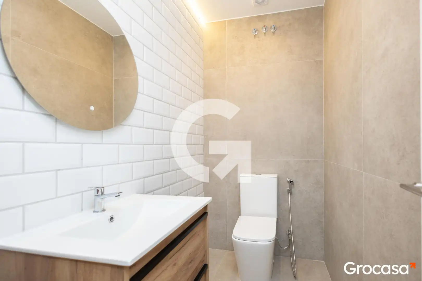 Bathroom of Houses for sale in Sant Boi de Llobregat  with Terrace and Oven