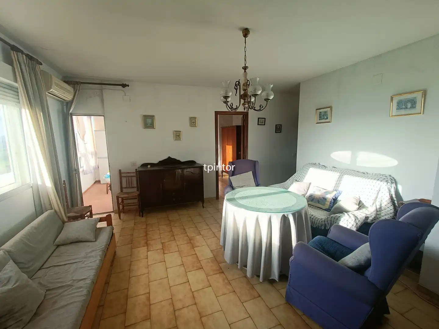 Sala de estar de Piso en venta en Malpartida de Cáceres con Aire acondicionado, Terraza y Amueblado